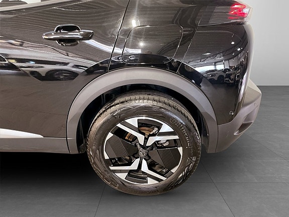 Peugeot 2008 14 of 15