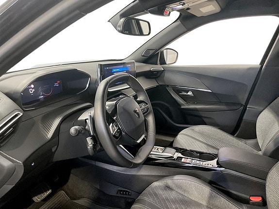 Peugeot 2008 4 of 15