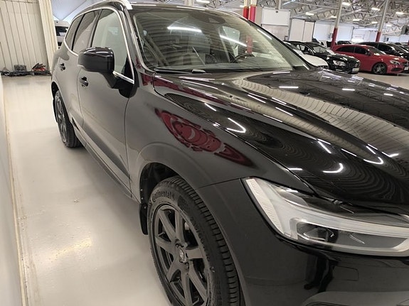 Volvo XC60 3 of 10
