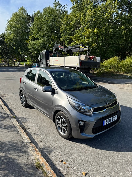 Kia Picanto 6 of 8