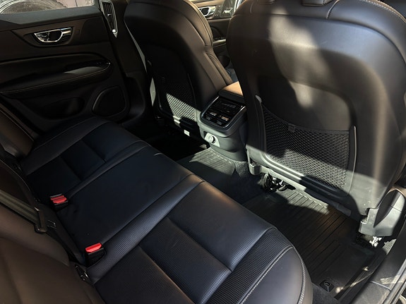 Volvo S60 5 of 6