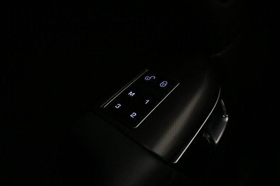 Land Rover Range Rover Sport 19 of 25