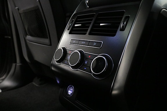 Land Rover Range Rover Sport 16 of 25
