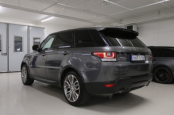 Land Rover Range Rover Sport 7 of 25