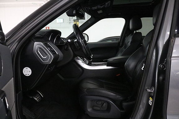 Land Rover Range Rover Sport 11 of 25