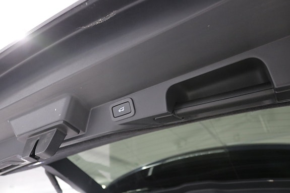 Land Rover Range Rover Sport 10 of 25