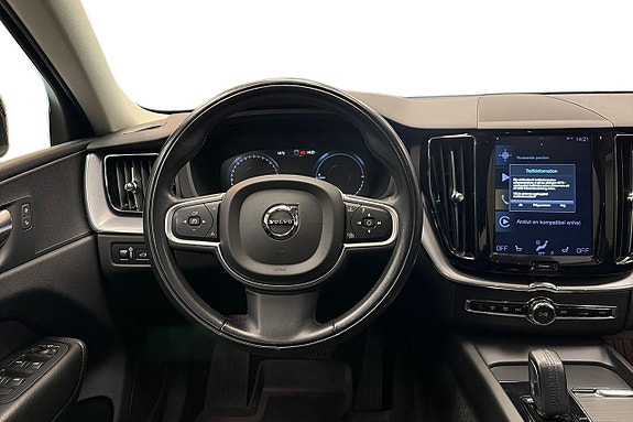 Volvo XC60 10 of 16