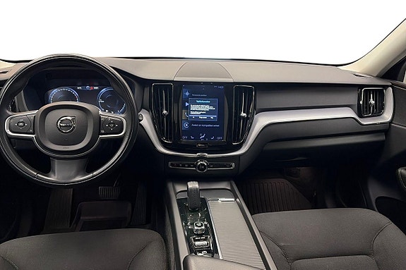 Volvo XC60 12 of 16