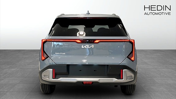 Kia Seltos 5 of 18