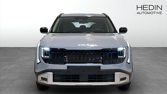 Kia Seltos 2 of 18