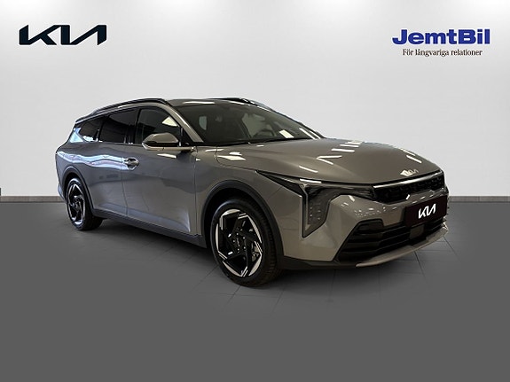 Kia K4 3 of 14