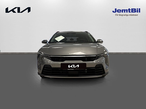 Kia K4 2 of 14