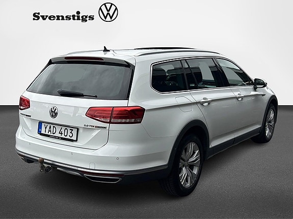Volkswagen Passat Alltrack 6 of 14