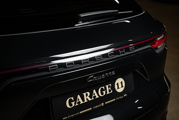 Porsche Cayenne 27 of 30