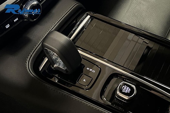 Volvo V60 12 of 16