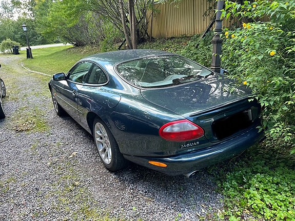 Jaguar XKR 2 of 14