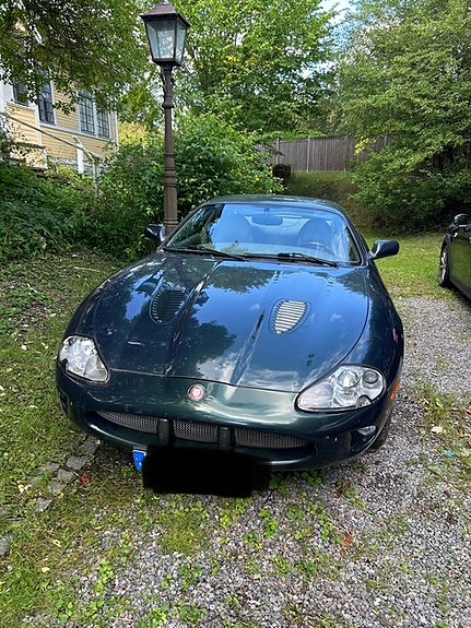 Jaguar XKR 3 of 14