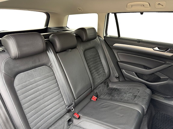 Volkswagen Passat 18 of 19