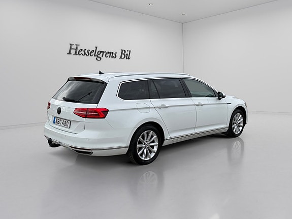 Volkswagen Passat 6 of 19