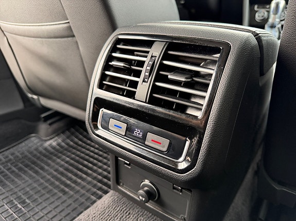 Volkswagen Passat 19 of 19