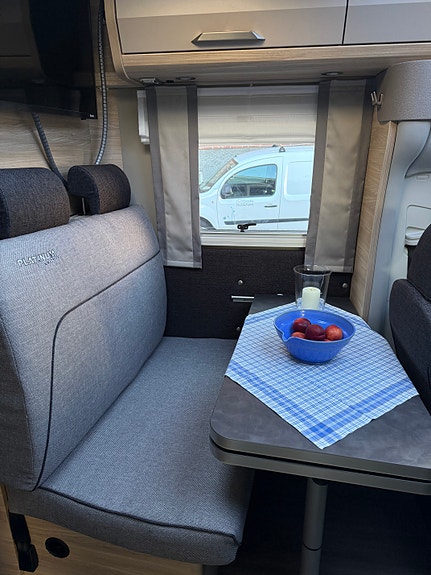 Knaus Knaus Van Ti Plus Platinum Selection 8 of 16