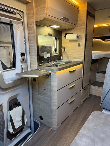 Knaus Knaus Van Ti Plus Platinum Selection 9 of 16