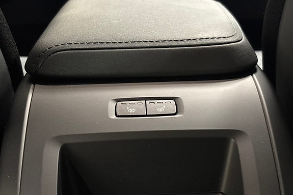 Volvo XC60 25 of 27