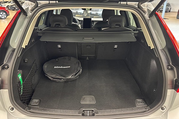 Volvo XC60 17 of 27