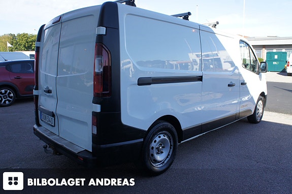 Renault Trafic 3 of 10