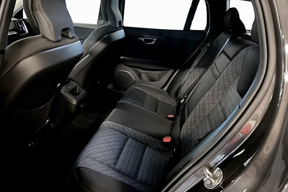 Volvo V60 8 of 9