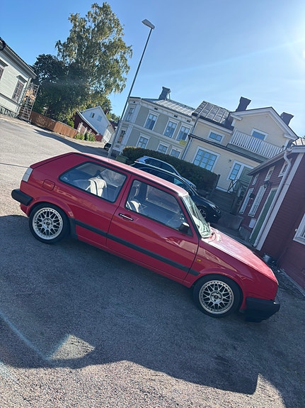Volkswagen Golf II 2 of 5