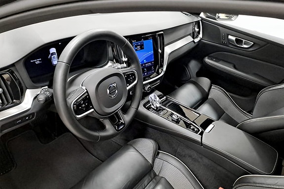Volvo V60 8 of 18