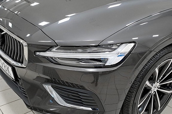 Volvo V60 16 of 18