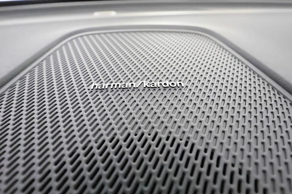 Volvo XC60 12 of 30