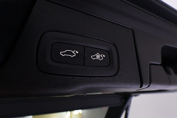 Volvo XC60 27 of 30