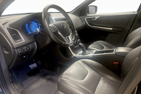 Volvo XC60 6 of 11