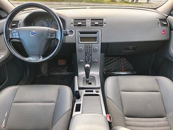 Volvo V50 6 of 10