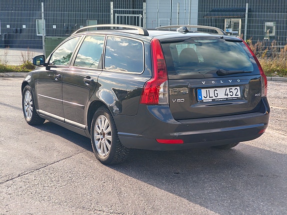 Volvo V50 4 of 10