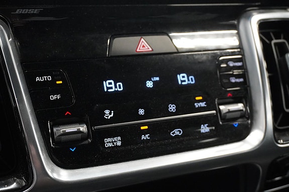 Kia Sorento 8 of 11