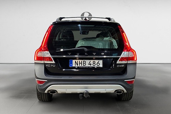 Volvo XC70 6 of 17