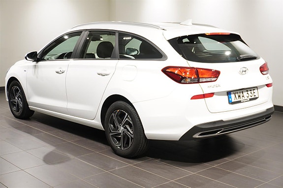 Hyundai i30 3 of 14