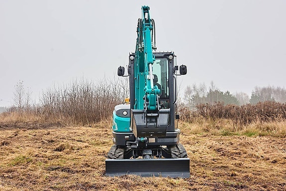 ALLT I ETT KAMPANJ Minigrävare - SUNWARD SWE25UF - 2,5 TON 3 of 11
