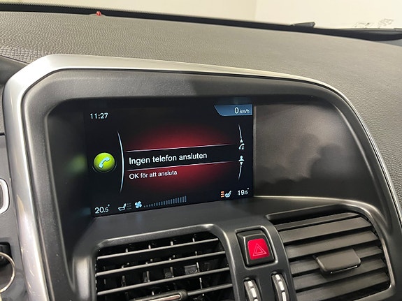 Volvo XC60 18 of 21