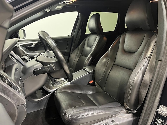 Volvo XC60 9 of 21