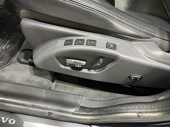 Volvo XC60 21 of 21