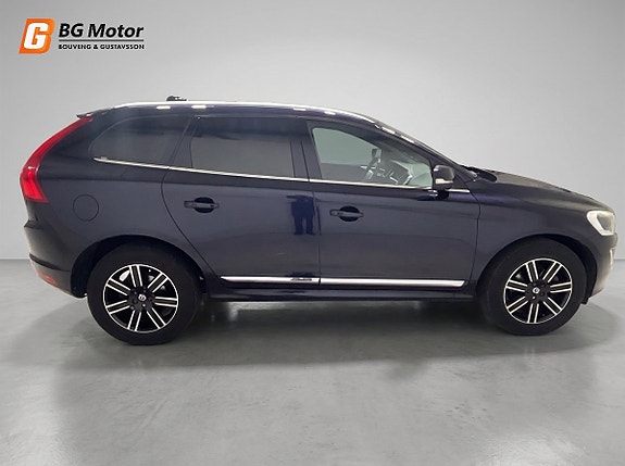 Volvo XC60 8 of 21