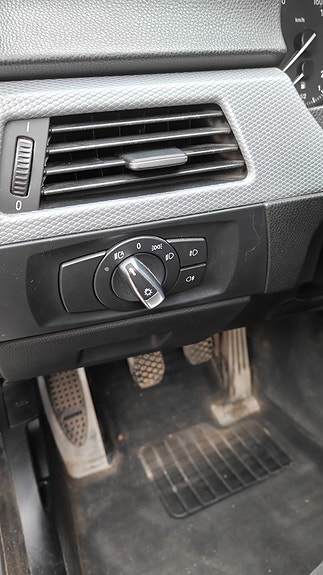 BMW 325i 12 of 12