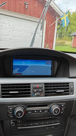 BMW 325i 10 of 12