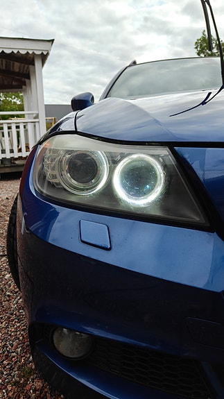 BMW 325i 11 of 12
