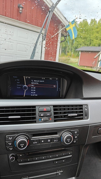 BMW 325i 9 of 12